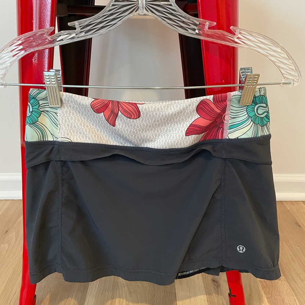 lululemon athletic skirt! Size 0!